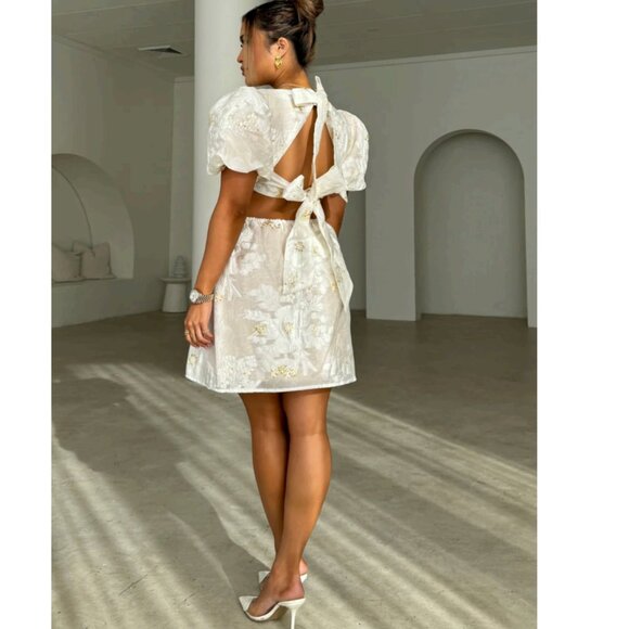 Elliatt Octavia Puff Sleeves Bow Bridal Holiday Mini Dress Gold/Ivory  Sz XL NWT - Picture 2 of 15